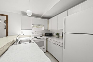14-web-or-mls-35-ashumet-rd-8c