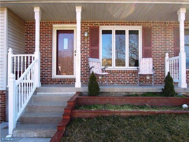 905 Pine Ct, Perkasie, PA 18944 - photo 2