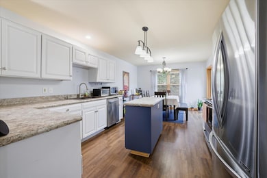 1101 Ellys Way, Slinger, WI 53086 - photo 7