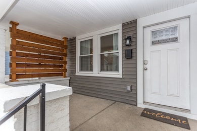 1524 S East St, Indianapolis, IN 46225 - photo 2