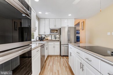 14804 Mistletoe Ct, Silver Spring, MD 20905 - photo 7