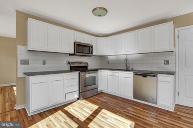 936 E Walnut St, Palmyra, PA 17078 - photo 6