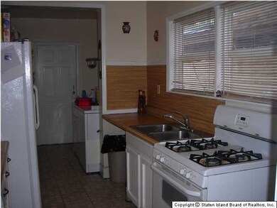 98 Coursen Place, Staten Island, NY 10304 - photo 6