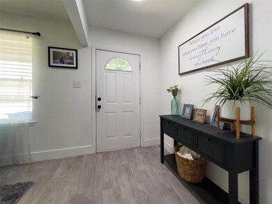 1219 Crestridge St, Ennis, TX 75119 - photo 4