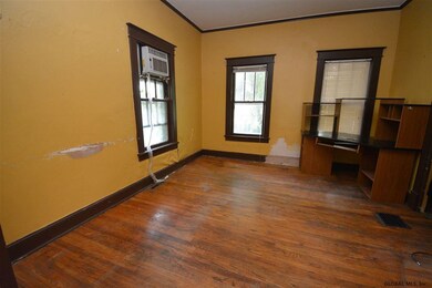 19 107th St, Troy, NY 12182 - photo 5