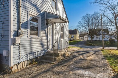Carport/Driveway