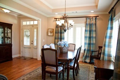 Dining Room to Foyer