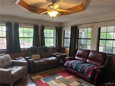 906 Citrus Dr, Alamo, TX 78516 - photo 4