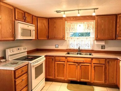 239 Ayer Rd unit 42, Littleton, MA 01460 - photo 4