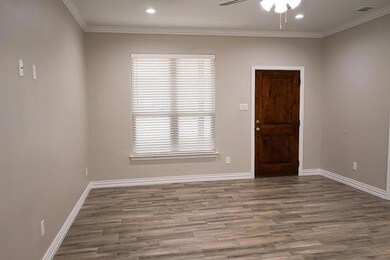 505 W Hull St, Denison, TX 75020 - photo 4