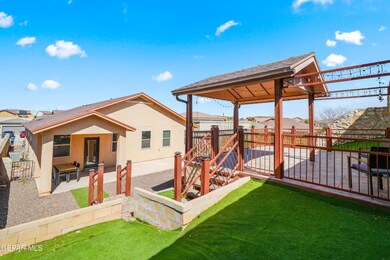 13264 Emerald River-36