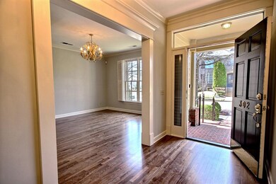Open front entry with lots of light