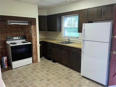 1956 Delabole Rd unit 1, Pen Argyl, PA 18072 - photo 4