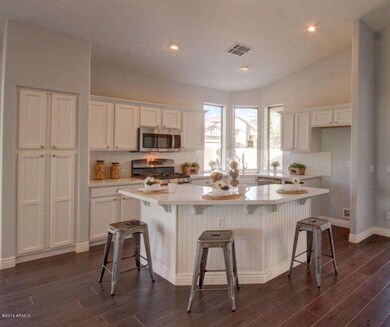 Light and bright kitchen!