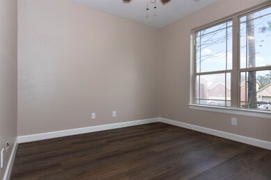 43 Black Swan Ct, the Woodlands, TX 77354 - photo 5