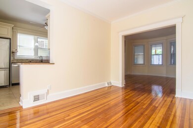 1492 Bay Street-10