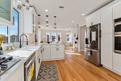 22 Melbourne Ave unit 2, Newtonville, MA 02460 - photo 6