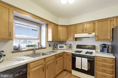 2303 Memorial Ct, Atco, NJ 08004 - photo 3