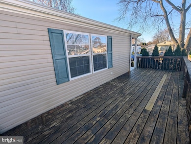 107 Trailway Rd, Middle River, MD 21220 - photo 6