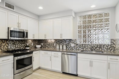 17850 N 68th St unit 2138, Phoenix, AZ 85054 - photo 4