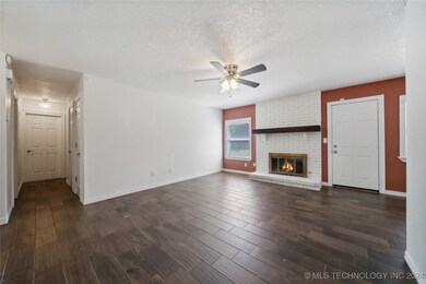 7500 S Juniper Place, Broken Arrow, OK 74011 - photo 6