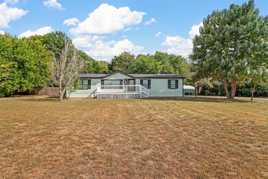 292 Kelly Brook Cir, Weatherford, TX 76087 - photo 2