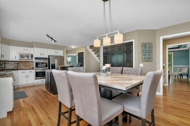 3116 Austin St, Naperville, IL 60564 - photo 7