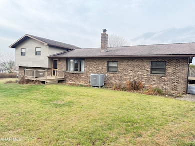 209 Hoover Dr, Martinsburg, PA 16662 - photo 2