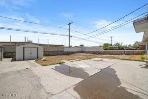 7929 Broadway Dr, El Paso, TX 79915 - photo 3