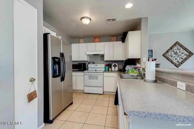 13026 Laurel Kitchen