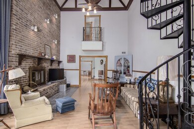 5225 W Zephyr Dr, Alvin, TX 77511 - photo 7