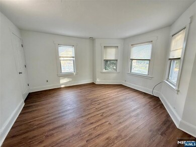 30 Walter Hammond Place unit 2nd flr, Waldwick, NJ 07463 - photo 5