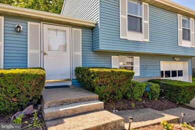 165 Independence Dr, Morrisville, PA 19067 - photo 2