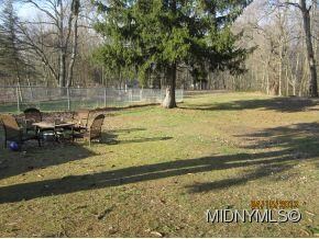On 9 Country Acres
