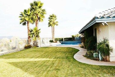 18260 Deauville Dr, Victorville, CA 92395 - photo 4