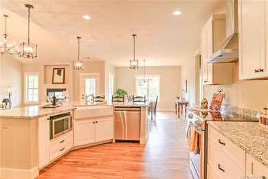 5 Magnolia Farms Dr, Asheville, NC 28806 - photo 7