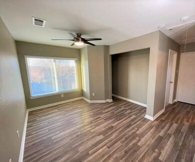 9559 Carmalee St, Houston, TX 77075 - photo 7