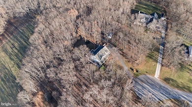 9040 Airfield Ct, Kempton, PA 19529 - photo 3