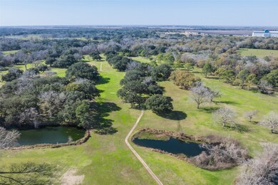 2704 Grace St, Bay City, TX 77414 - photo 4