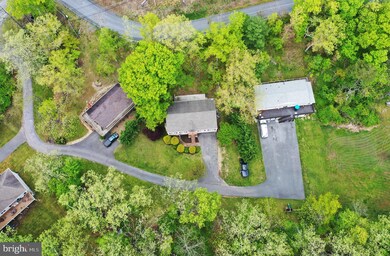 1125 Lakeview Dr, Cross Junction, VA 22625 - photo 5