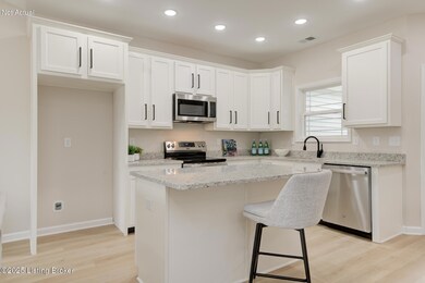 11003 Brookley Dr, Louisville, KY 40229 - photo 5