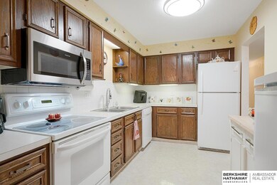 12727 W Dodge Rd unit 375B, Omaha, NE 68154 - photo 5
