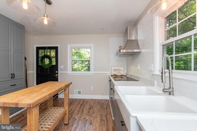 11946 Falls Rd, Cockeysville, MD 21030 - photo 7