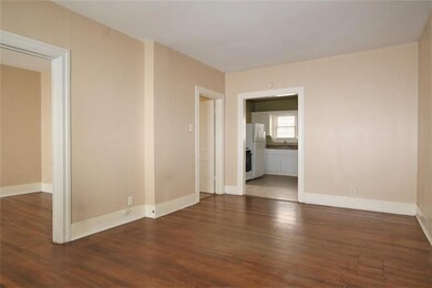 2418 Hazard St unit B, Houston, TX 77019 - photo 3