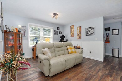 962 Meadowview Dr-28