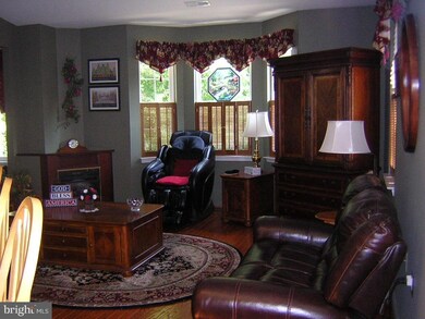 628 Bellflower Rd unit V234, Langhorne, PA 19047 - photo 6