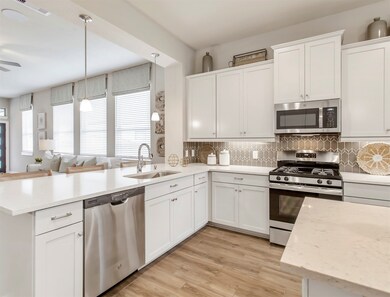 Photos are REPRESENTATIVE of the home /floor plan