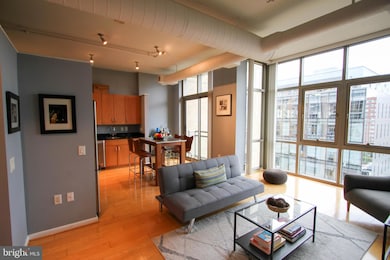 Madrigal Lofts unit 814, Washington, DC 20001 - photo 6