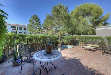 022_Private Backyard