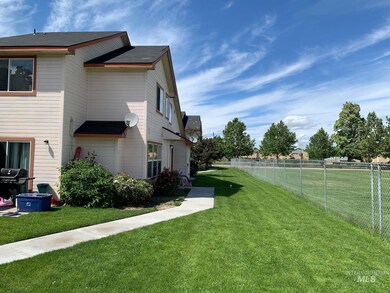 1014 S Locust St, Nampa, ID 83686 - photo 5